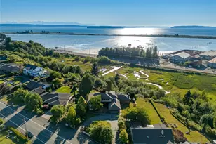 416 Alverson Blvd, Everett, WA 98201 - Photo 2