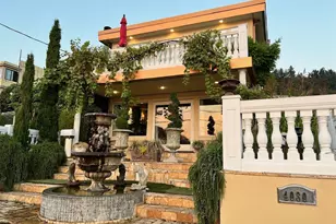 4030 Beach Dr SW, Seattle, WA 98116 - Photo 2