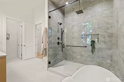 16654 NE 12th Street, Bellevue, WA 98008 - Photo 28