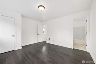 317 SE 3rd St, South Prairie, WA 98385 - Photo 12