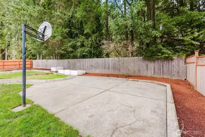 611 NE Conifer Drive, Bremerton, WA 98311 - Photo 34