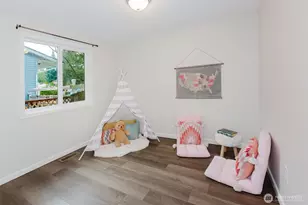 611 NE Conifer Dr, Bremerton, WA 98311 - Photo 16