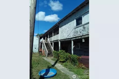 400 9th Street, Raymond, WA 98577 - Photo 8