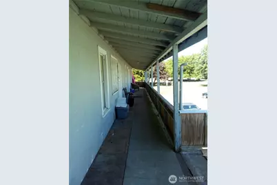 400 9th Street, Raymond, WA 98577 - Photo 12