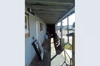 400 9th Street, Raymond, WA 98577 - Photo 10