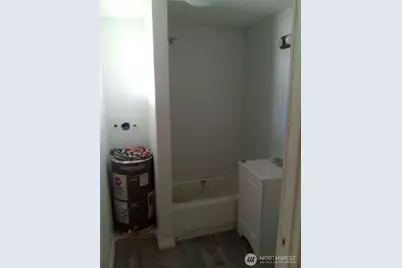 400 9th Street, Raymond, WA 98577 - Photo 36