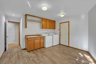 7929 Cyrus Pl, Edmonds, WA 98026 - Photo 16