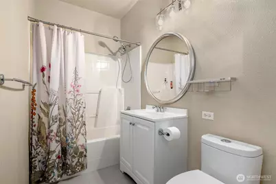 13000 Admiralty Way #B205, Everett, WA 98204 - Photo 14