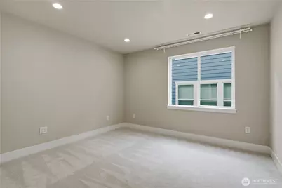 807 224th Avenue NE, Sammamish, WA 98074 - Photo 24