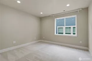 807 224th Ave NE, Sammamish, WA 98074 - Photo 24