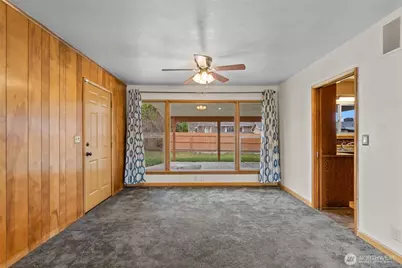 32 Furney Street, Wenatchee, WA 98801 - Photo 6