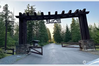 44302 32nd Ave E, Eatonville, WA 98328 - Photo 2