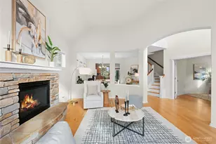 2870 NE Logan St, Issaquah, WA 98029 - Photo 2