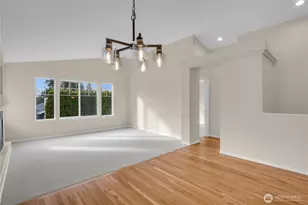 16704 Cobblestone Dr, Lynnwood, WA 98037 - Photo 12