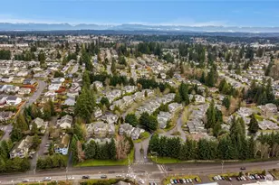 16704 Cobblestone Dr, Lynnwood, WA 98037 - Photo 38