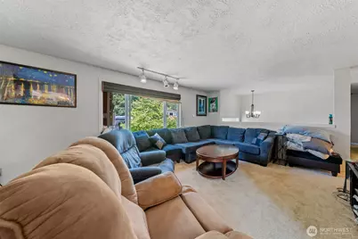 2118 160th Place SW, Lynnwood, WA 98087 - Photo 4