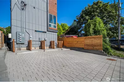 115 22nd Avenue #B, Seattle, WA 98122 - Photo 34