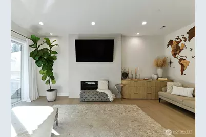 10019 SE 226th Place, Kent, WA 98031 - Photo 10