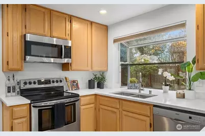 5525 Highland Drive SE, Auburn, WA 98092 - Photo 10