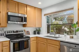 5525 Highland Dr SE, Auburn, WA 98092 - Photo 10