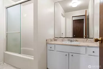 10523 NE 197th Street, Bothell, WA 98011 - Photo 36
