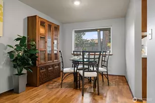 10523 NE 197th St, Bothell, WA 98011 - Photo 12