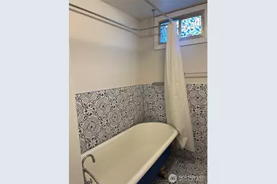 1522 Taylor Avenue N, Seattle, WA 98109 - Photo 10