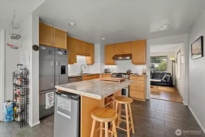 347 NW 52nd Street, Seattle, WA 98107 - Photo 10