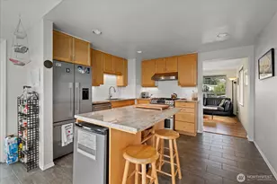 347 NW 52nd St, Seattle, WA 98107 - Photo 10
