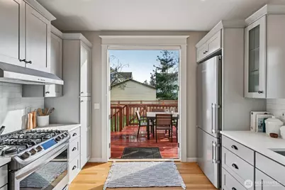 6734 18th Avenue NW, Seattle, WA 98117 - Photo 30