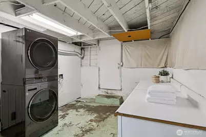 6734 18th Avenue NW, Seattle, WA 98117 - Photo 28