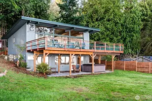 2153 Highland Dr, Camano Island, WA 98282 - Photo 2