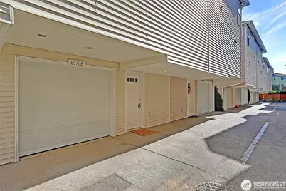8518 Midvale Avenue NW #B, Seattle, WA 98103 - Photo 1