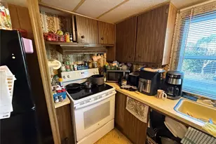 8504 37th St Ct E, Puyallup, WA 98371 - Photo 10