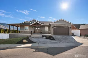 1038 Crest Loop, Entiat, WA 98822 - Photo 2