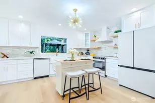 1518 NE 106th St, Seattle, WA 98125 - Photo 8