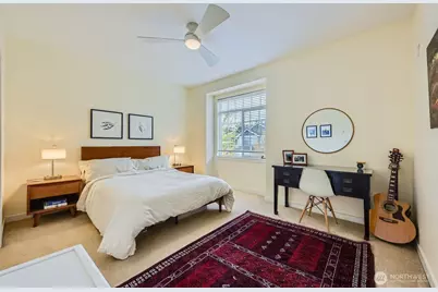 1855 Trossachs Blvd SE #705, Sammamish, WA 98075 - Photo 2