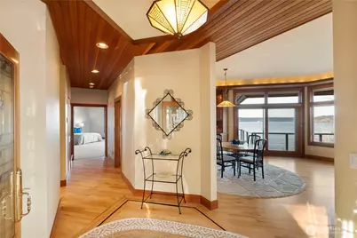 8204 East Side Drive NE, Tacoma, WA 98422 - Photo 14