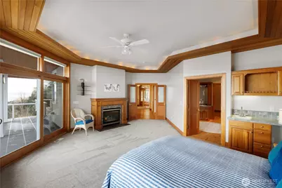 8204 East Side Drive NE, Tacoma, WA 98422 - Photo 14