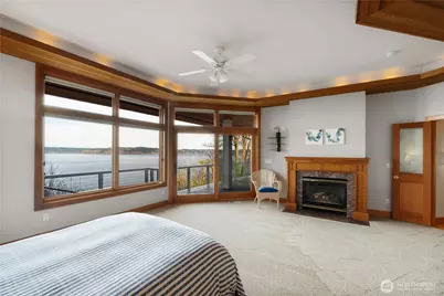 8204 East Side Drive NE, Tacoma, WA 98422 - Photo 16