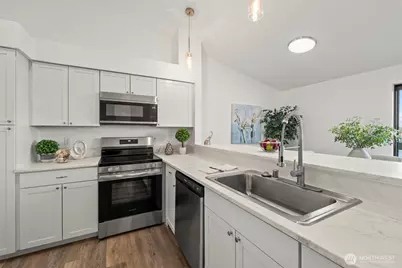 1725 W Sunn Fjord Lane #J304, Bremerton, WA 98312 - Photo 8