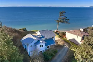 2337 W Beach Rd, Oak Harbor, WA 98277 - Photo 2