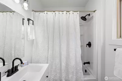 1310 S Pine Street, Tacoma, WA 98405 - Photo 8