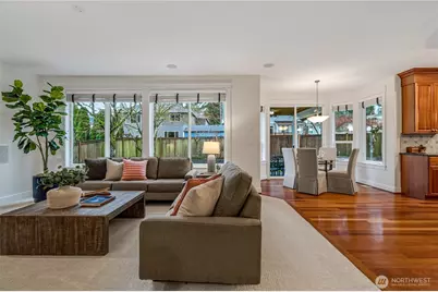 12822 NE 103rd Place, Kirkland, WA 98033 - Photo 16