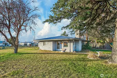 2775 4th Street SE, East Wenatchee, WA 98802 - Photo 1