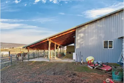 2775 4th Street SE, East Wenatchee, WA 98802 - Photo 16