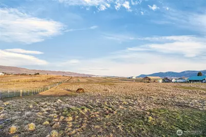2775 4th Street SE, East Wenatchee, WA 98802 - Photo 6