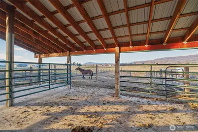 2775 4th Street SE, East Wenatchee, WA 98802 - Photo 10