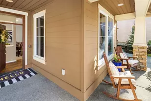 8812 Norman Ave SE, Snoqualmie, WA 98065 - Photo 2