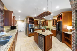 6608 Ivy St, Anacortes, WA 98221 - Photo 16